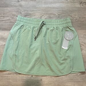 Daisy Fuentes Fit Olive Green Skort